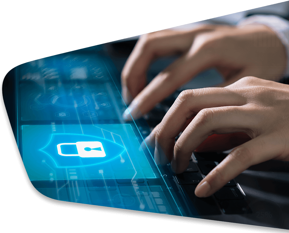 imagen manos sobre teclado seguridad informatica